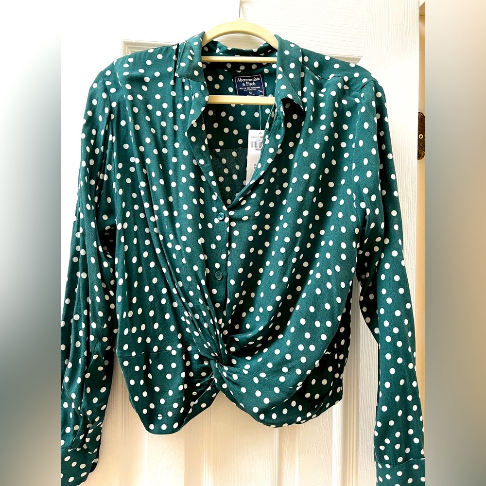 NWT A&F Polka Dot Cropped Fix Wrap Top